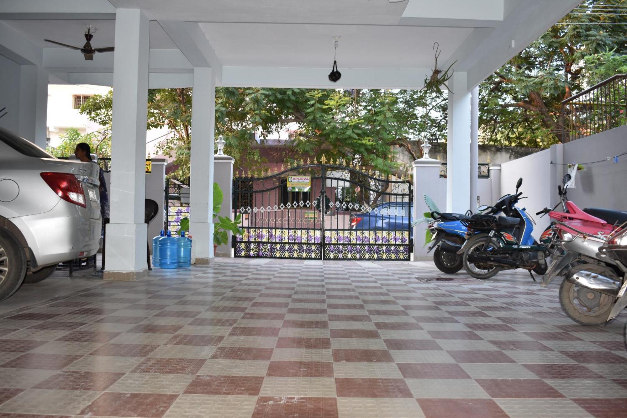 Sannidhi Service Apartments 蒂鲁帕蒂 外观 照片