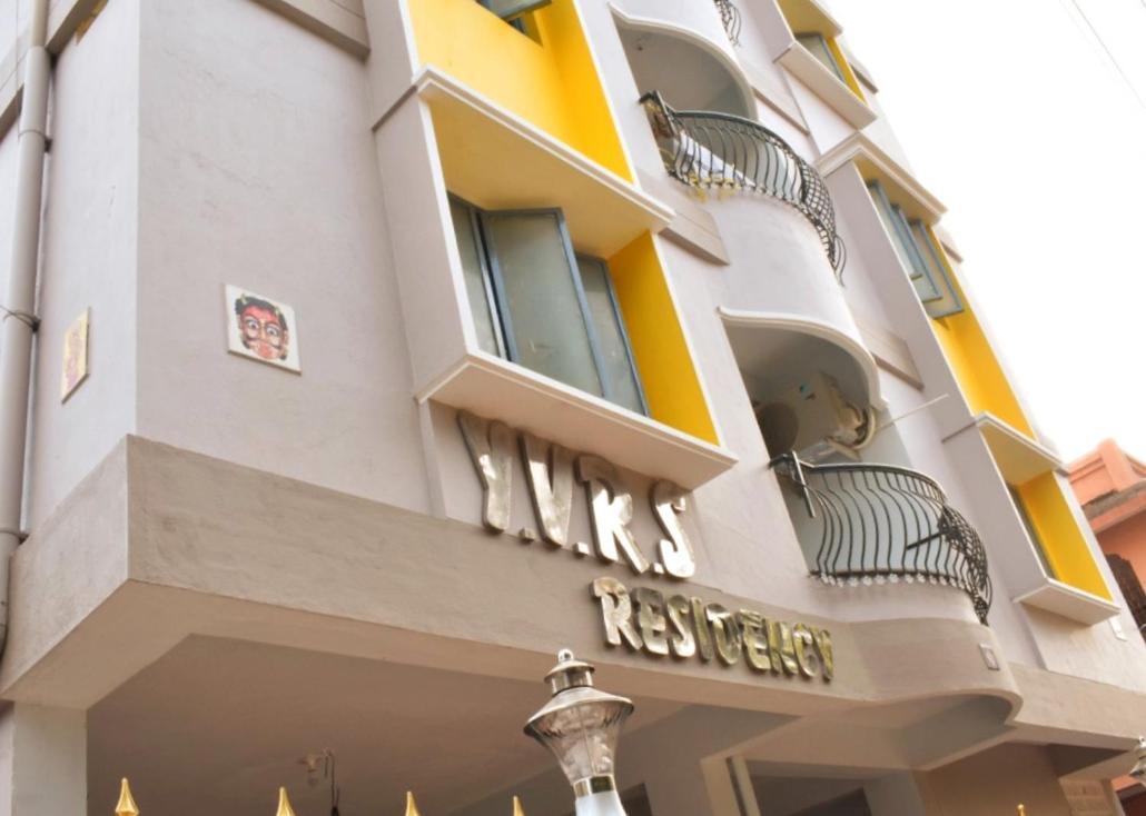 Sannidhi Service Apartments 蒂鲁帕蒂 外观 照片