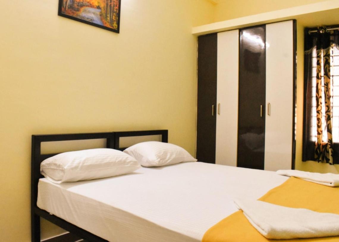 Sannidhi Service Apartments 蒂鲁帕蒂 外观 照片